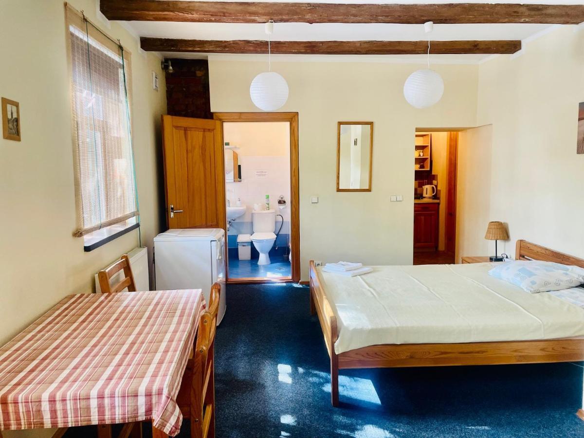 Express Guest House 克莱佩达 外观 照片